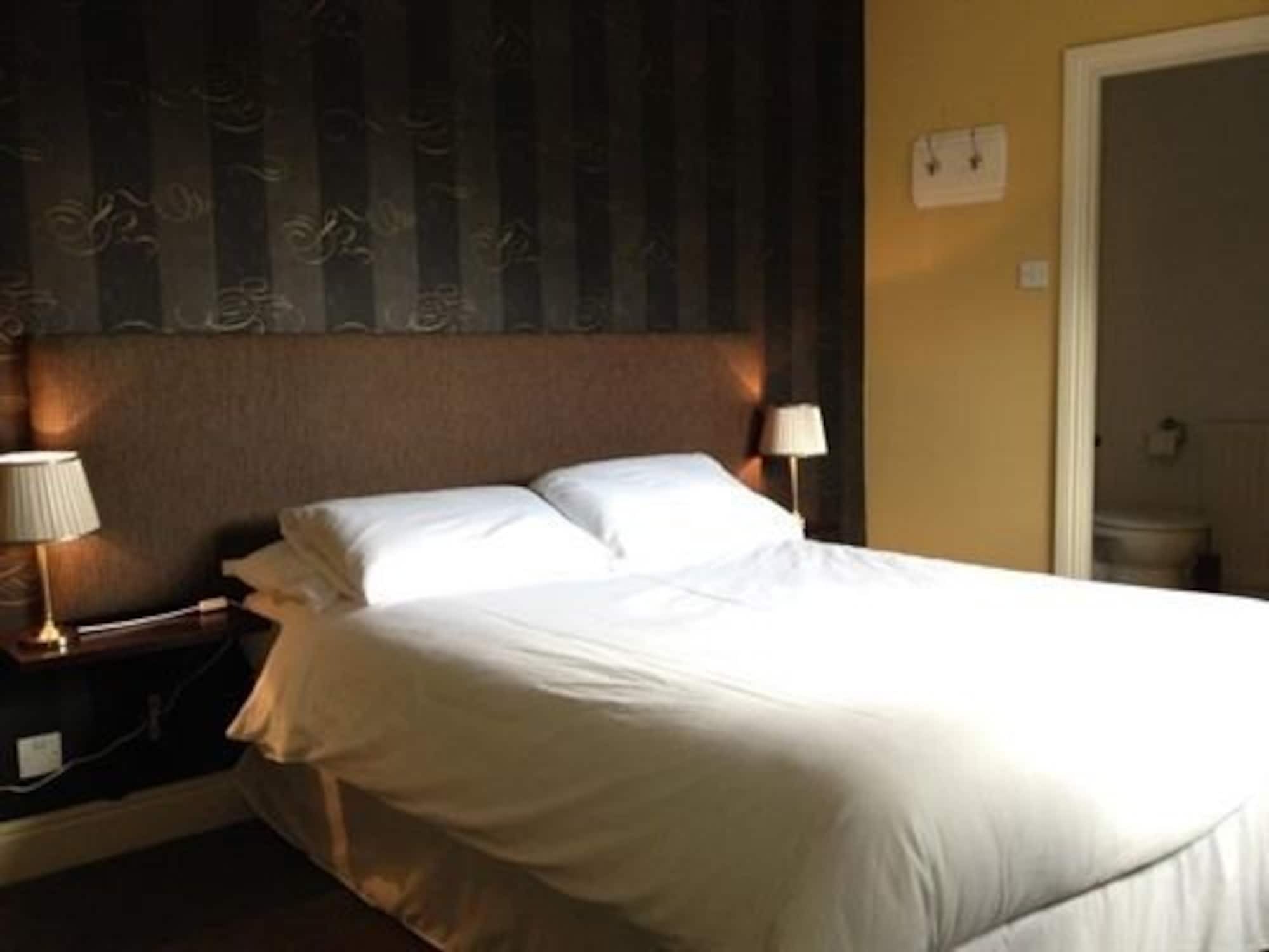 קרליסל The Golden Fleece Inn מראה חיצוני תמונה